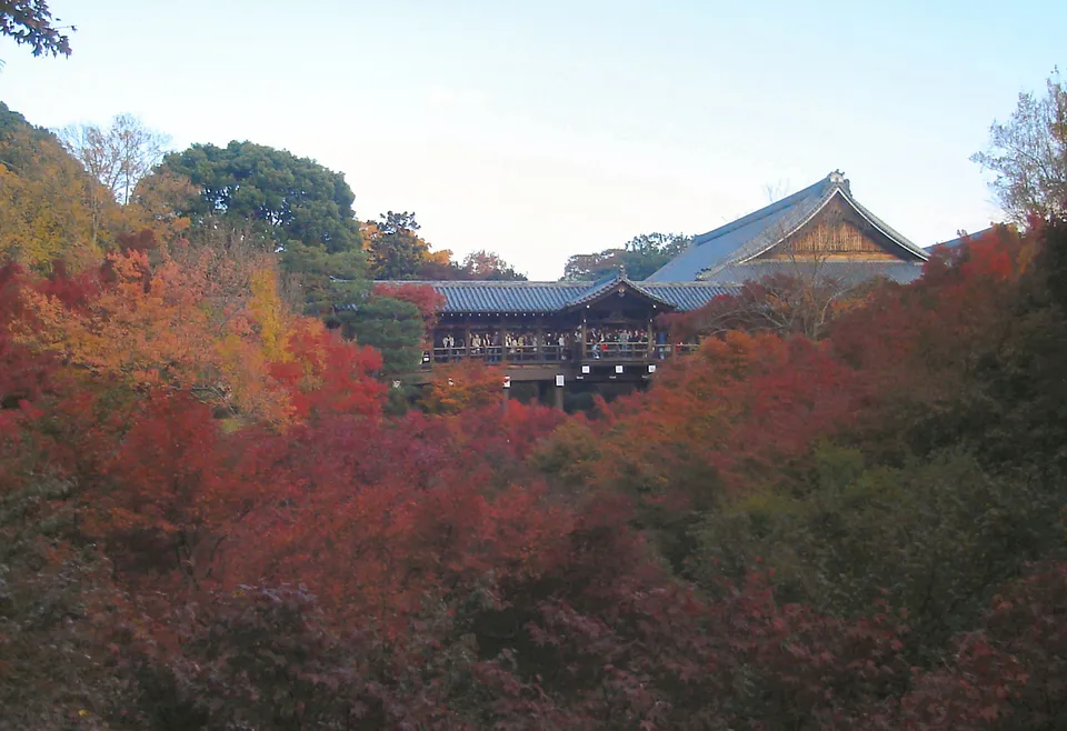 Tsūten-kyō bridge at Tōfuku-ji, Kyoto, in autumn colour