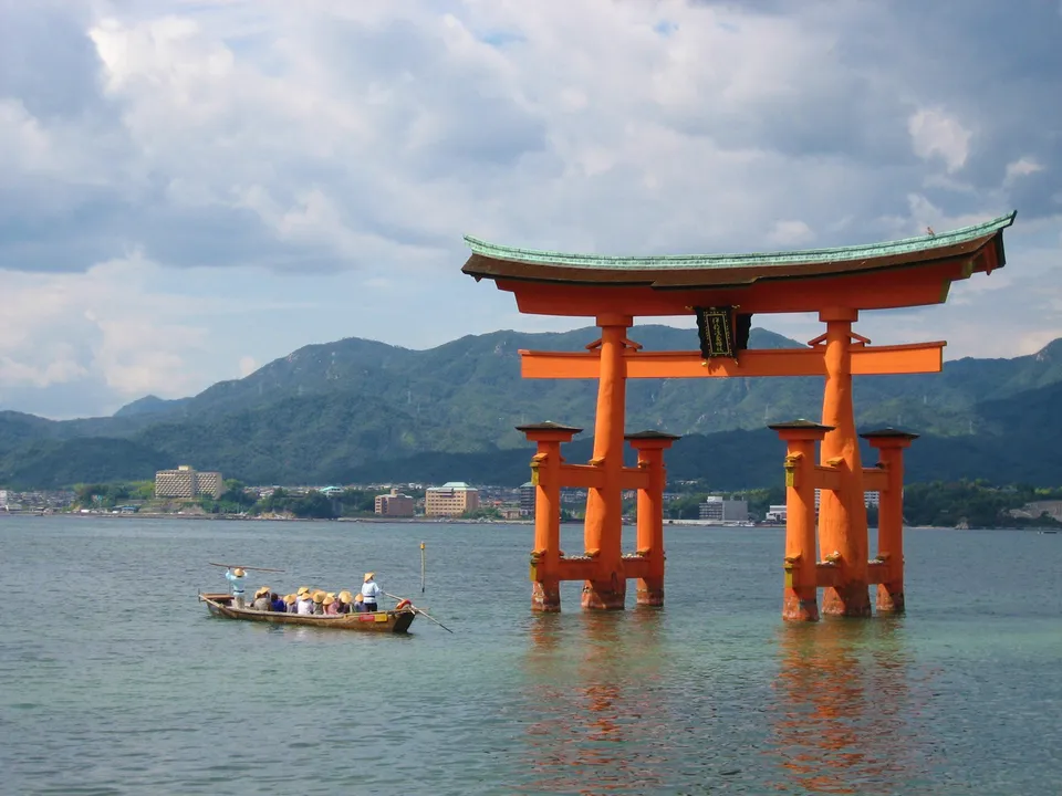 Itsukushima Shrine, Miyajima, Hiroshima Prefecture, Japan