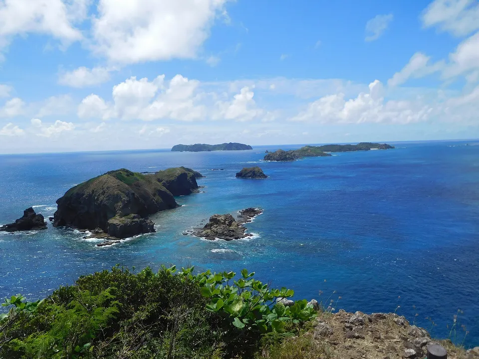 Hahajima from Kofuji, at the southern end of the inhabited islands
