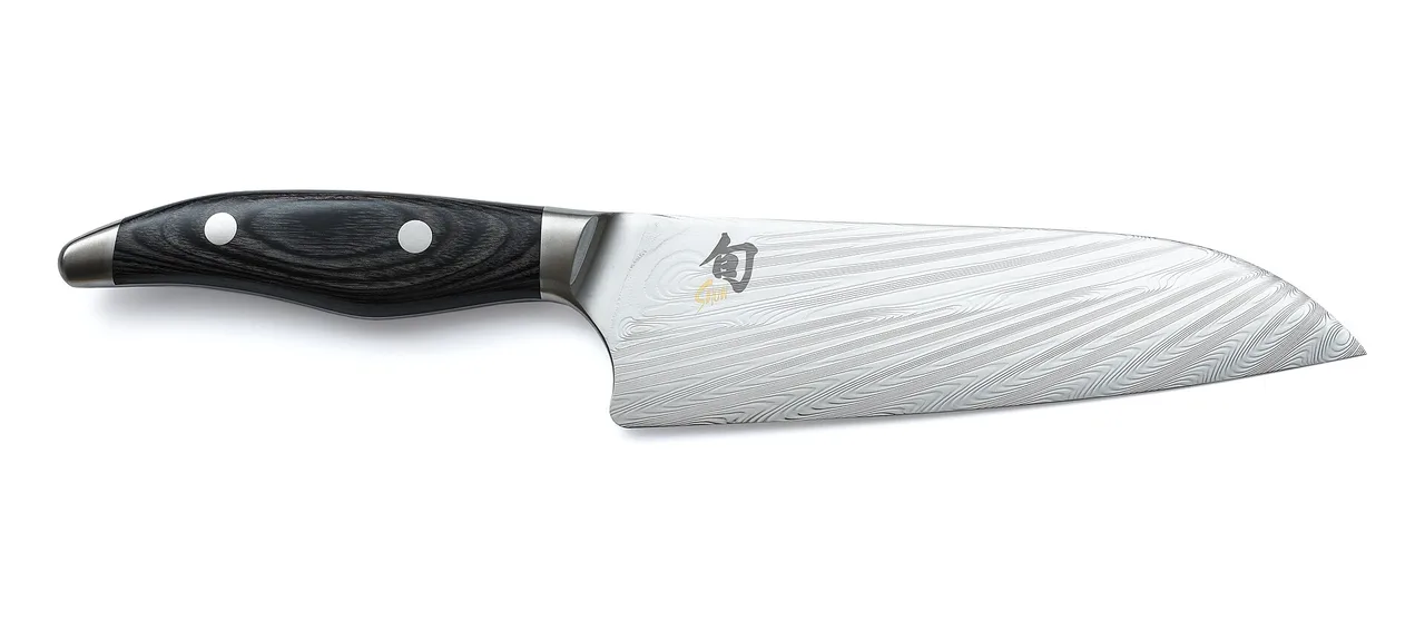 Damascus-clad santoku kitchen knife made in Seki, Gifu, Japan