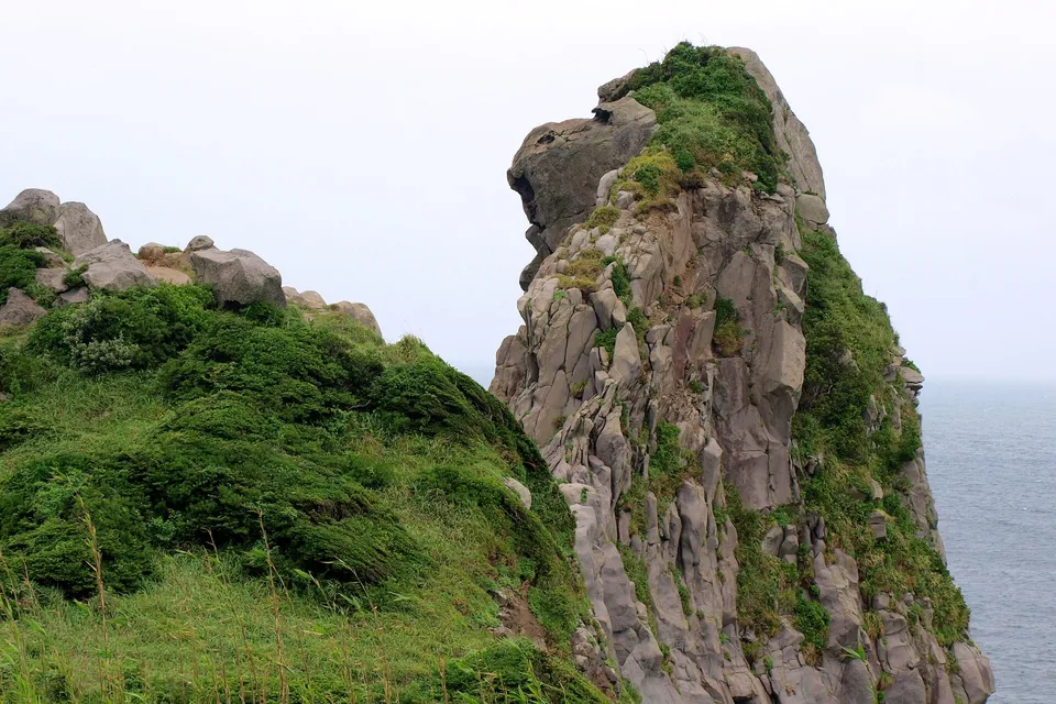 Saruiwa, the monkey rock, on Iki